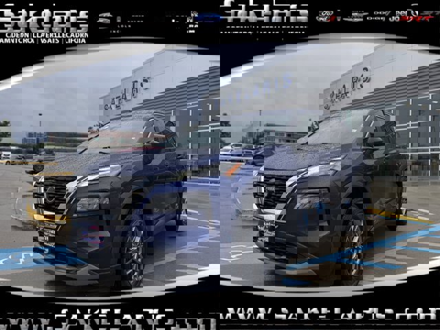 Used 2023 Nissan Rogue S image 1