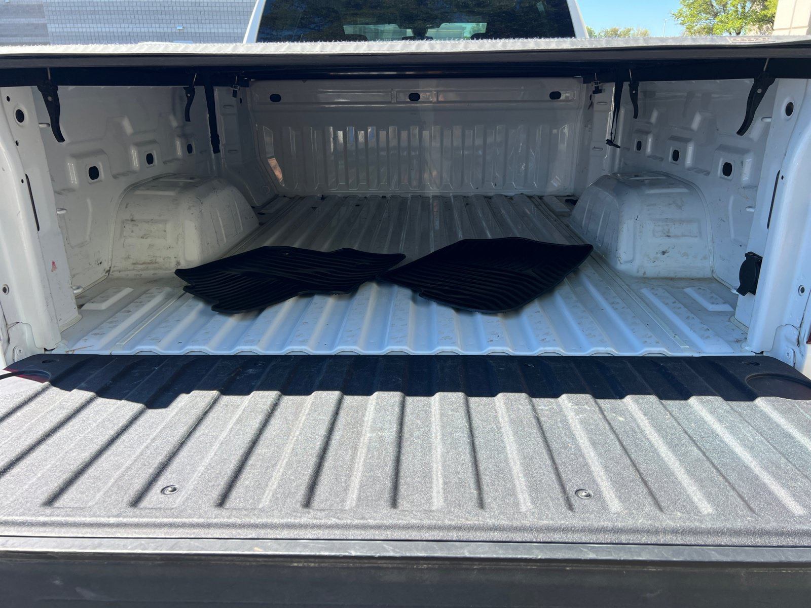 Used 2021 Chevrolet Silverado 1500 Custom w/ Safety Confidence Package AWD/4WD image 28