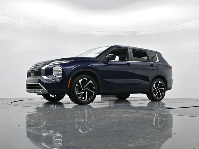 Used 2024 Mitsubishi Outlander SE FWD image 40