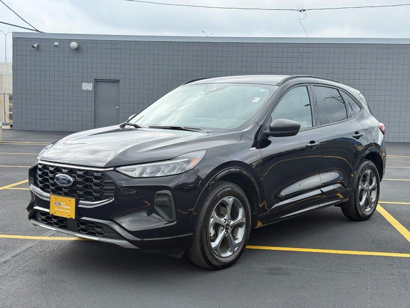 Certified 2023 Ford Escape ST-Line w/ Tech Pack #1 AWD/4WD image 10