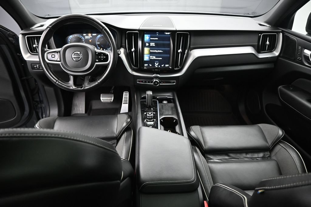 Used 2021 Volvo XC60 T8 R-Design w/ Advanced Package AWD/4WD image 23