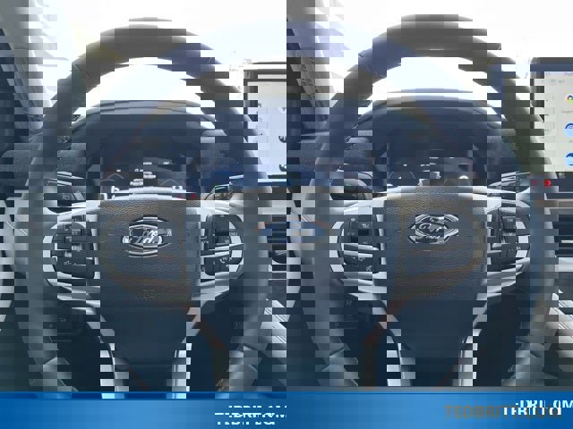 Certified 2025 Ford Explorer Active w/ Active Comfort Package image 29