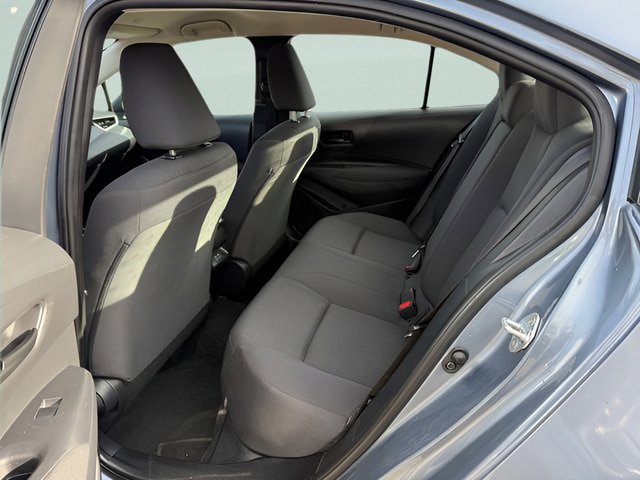 Used 2023 Toyota Corolla LE FWD image 5