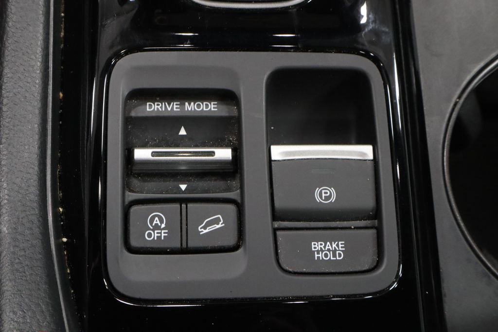 Used 2025 Honda Pilot TrailSport image 34