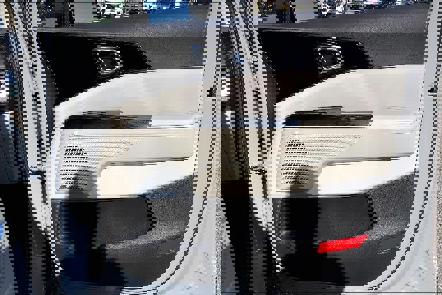 Used 2022 Kia Carnival SX Prestige image 22