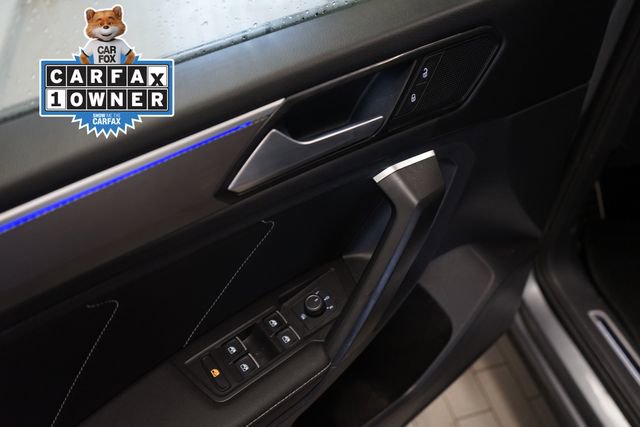 Used 2023 Volkswagen Tiguan SE R-Line image 19