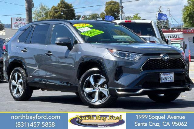 Used 2021 Toyota RAV4 SE w/ Weather & Moonroof Package AWD/4WD image 7