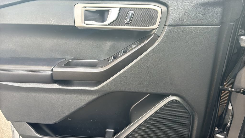 Certified 2021 Ford Explorer 2WD image 18