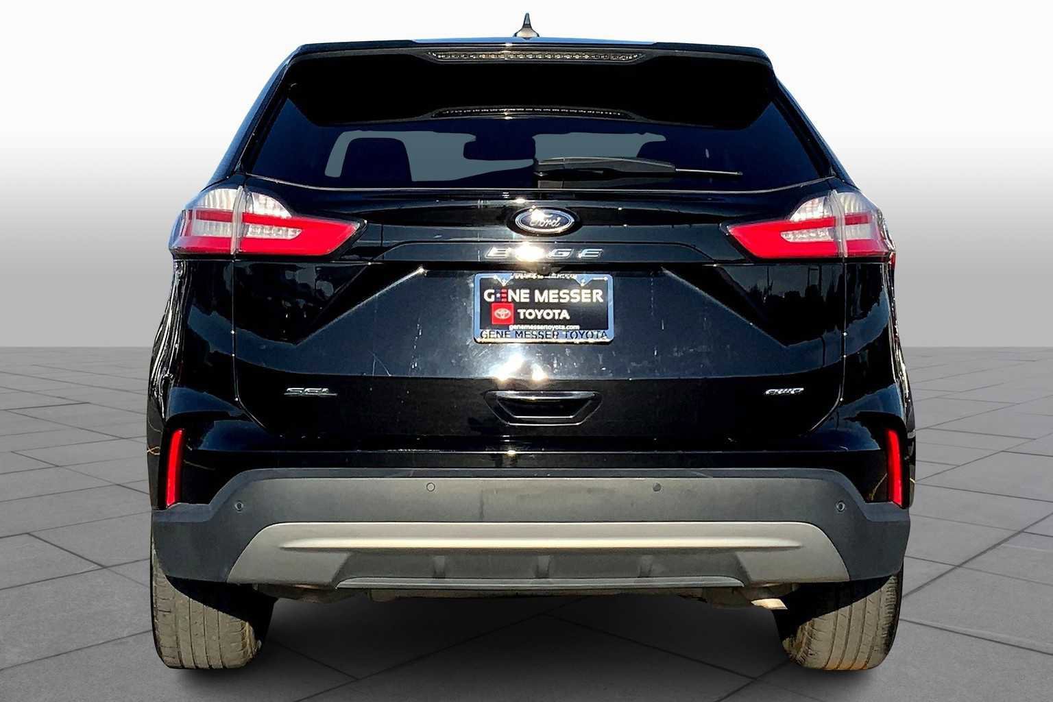 Certified 2024 Ford Edge SEL image 3