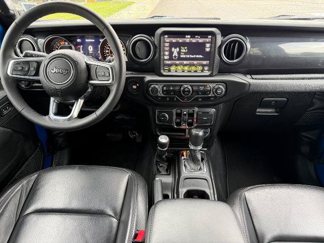 Used 2023 Jeep Wrangler Unlimited Sahara AWD/4WD image 9