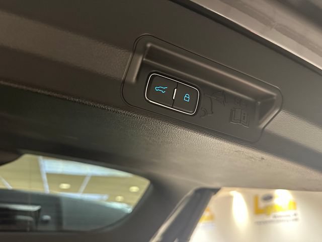 Certified 2024 Ford Explorer XLT w/ Equipment Group 202A AWD/4WD image 19