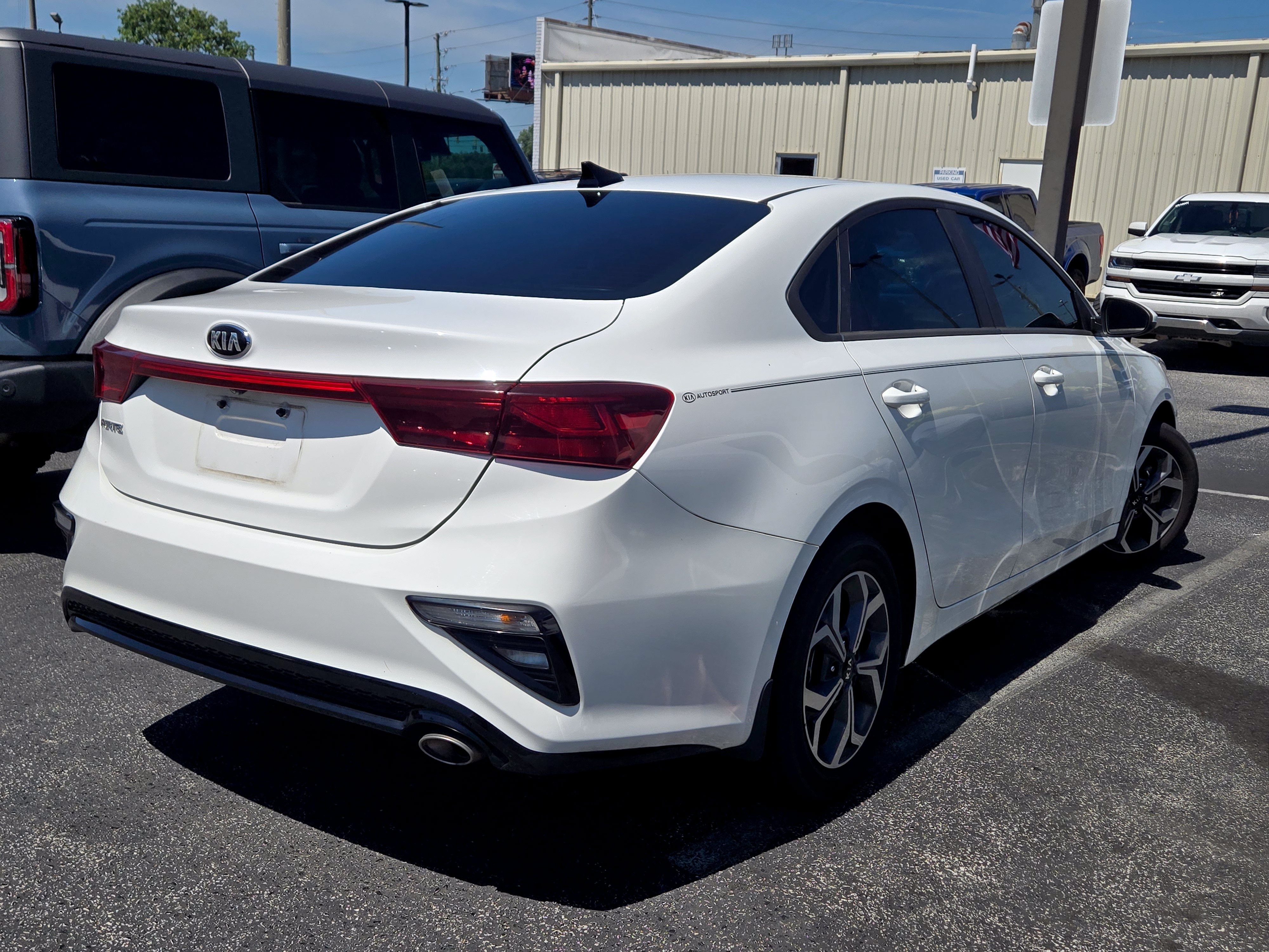 Used 2019 Kia Forte LXS FWD image 3