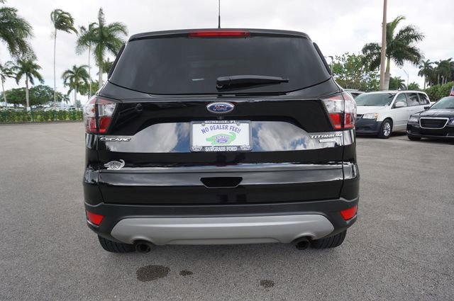 Certified 2018 Ford Escape Titanium FWD image 2