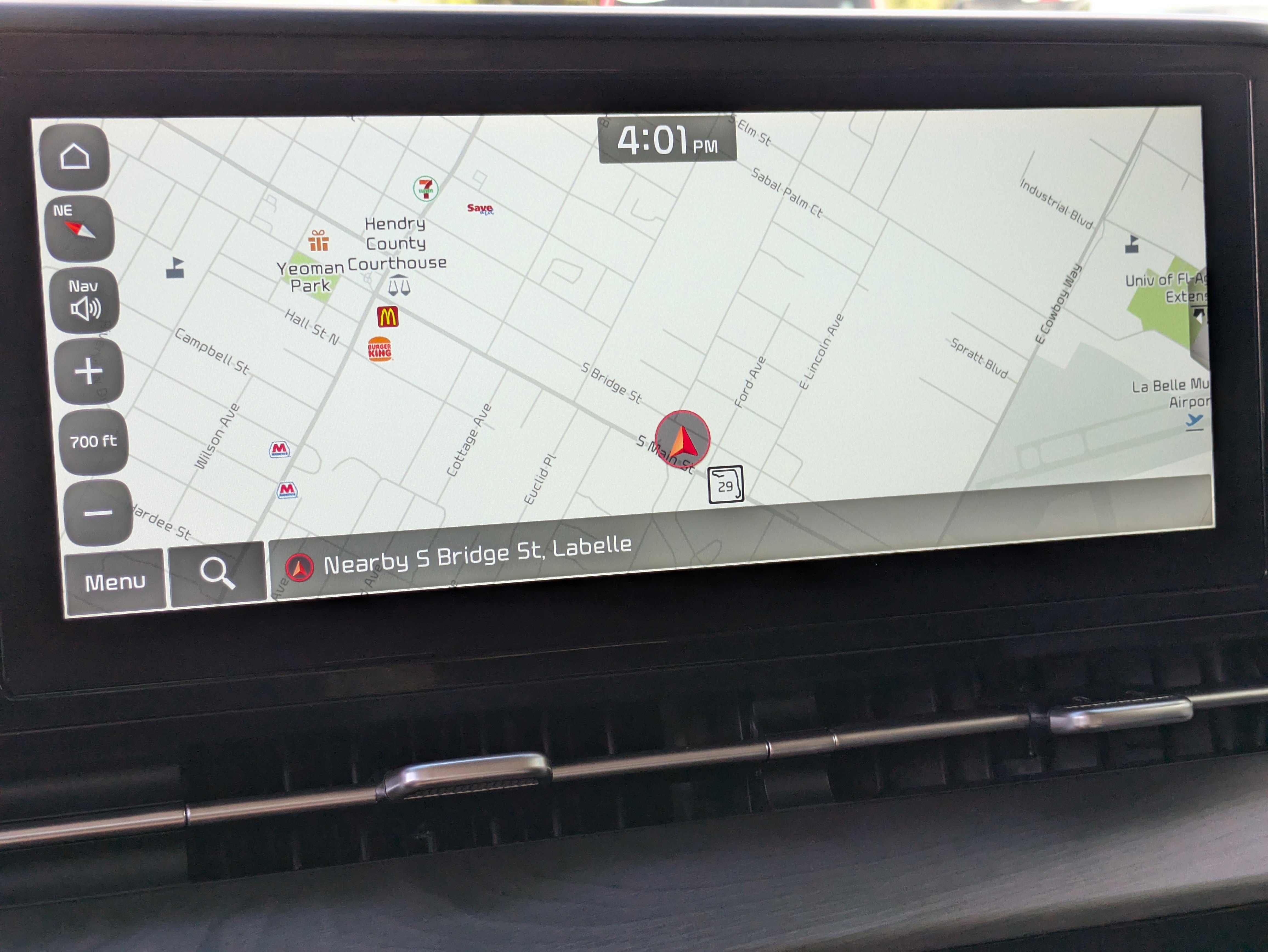 Used 2024 Kia Carnival EX image 33