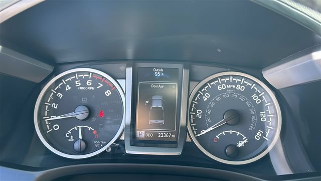 Used 2021 Toyota Tacoma SR5 RWD image 18