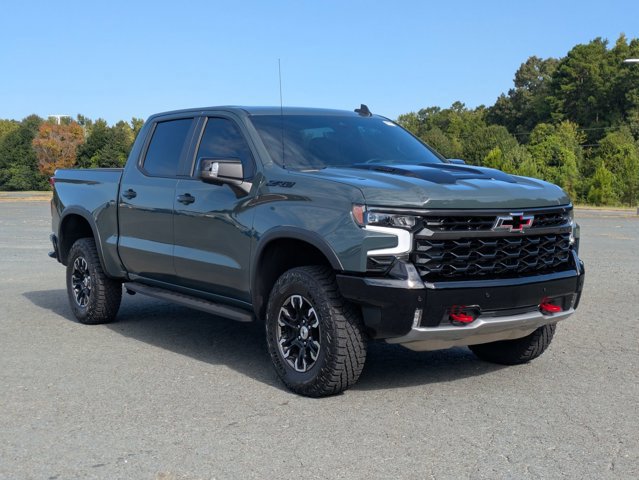 Used 2025 Chevrolet Silverado 1500 ZR2 w/ Technology Package image 8