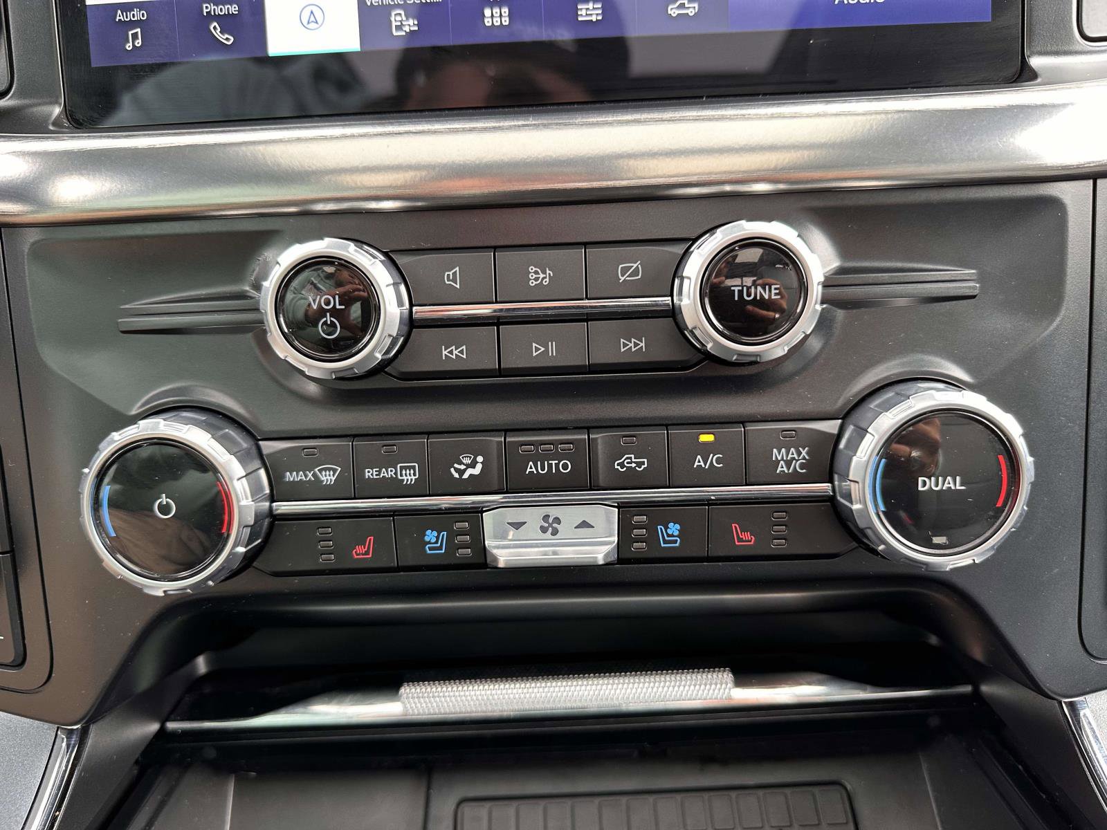 Certified 2023 Ford F150 Lariat w/ Equipment Group 502A High image 26