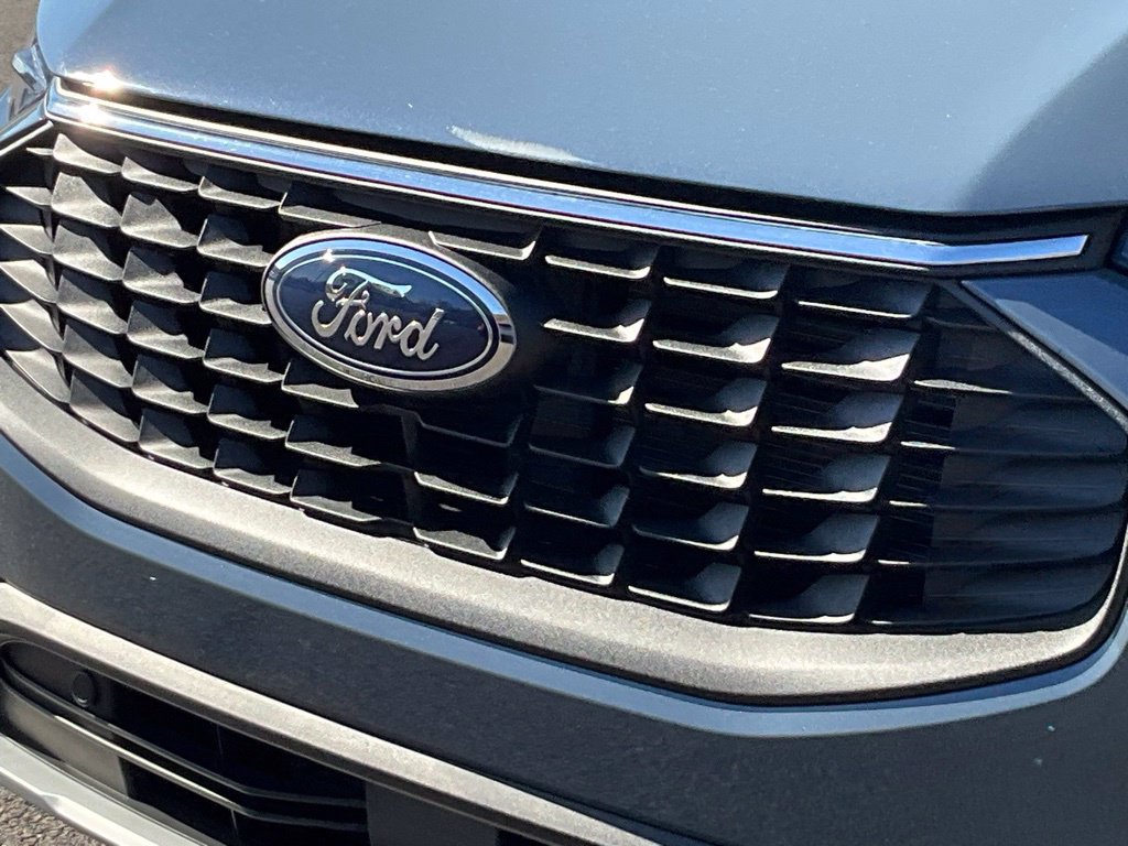 Certified 2023 Ford Escape Active AWD/4WD image 19