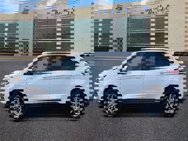 Certified 2024 Ford Edge SEL image 4