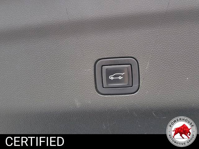 Used 2022 Chevrolet Suburban LT w/ Luxury Package RWD image 15