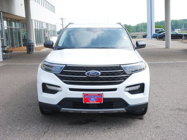 Certified 2024 Ford Explorer XLT AWD/4WD image 2