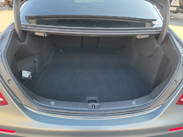 Used 2020 Mercedes-Benz E 350 Sedan image 25