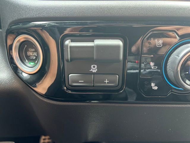 Used 2022 Chevrolet Silverado 1500 ZR2 w/ Technology Package image 15