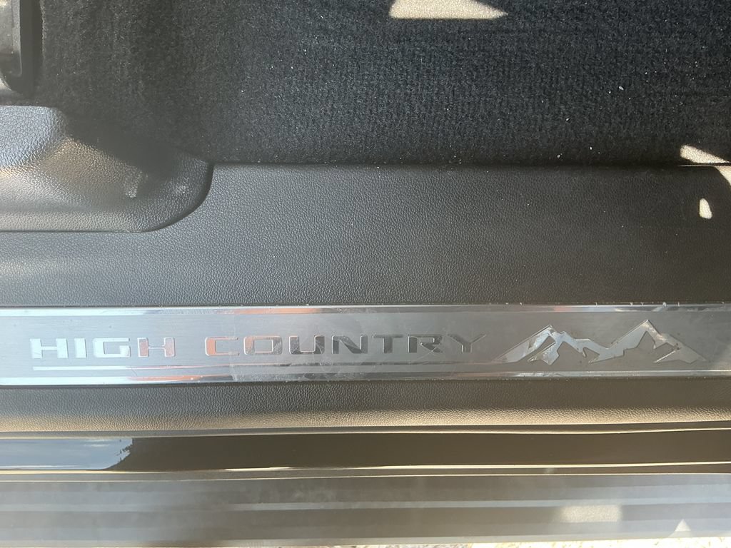 Used 2021 Chevrolet Tahoe High Country RWD image 22
