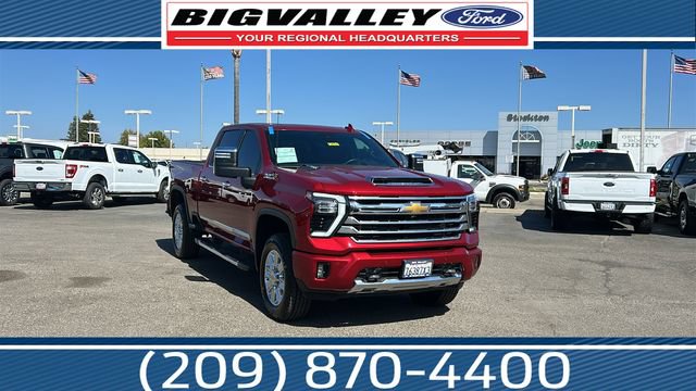 Used 2024 Chevrolet Silverado 2500 High Country w/ High Country Premium Package AWD/4WD image 1