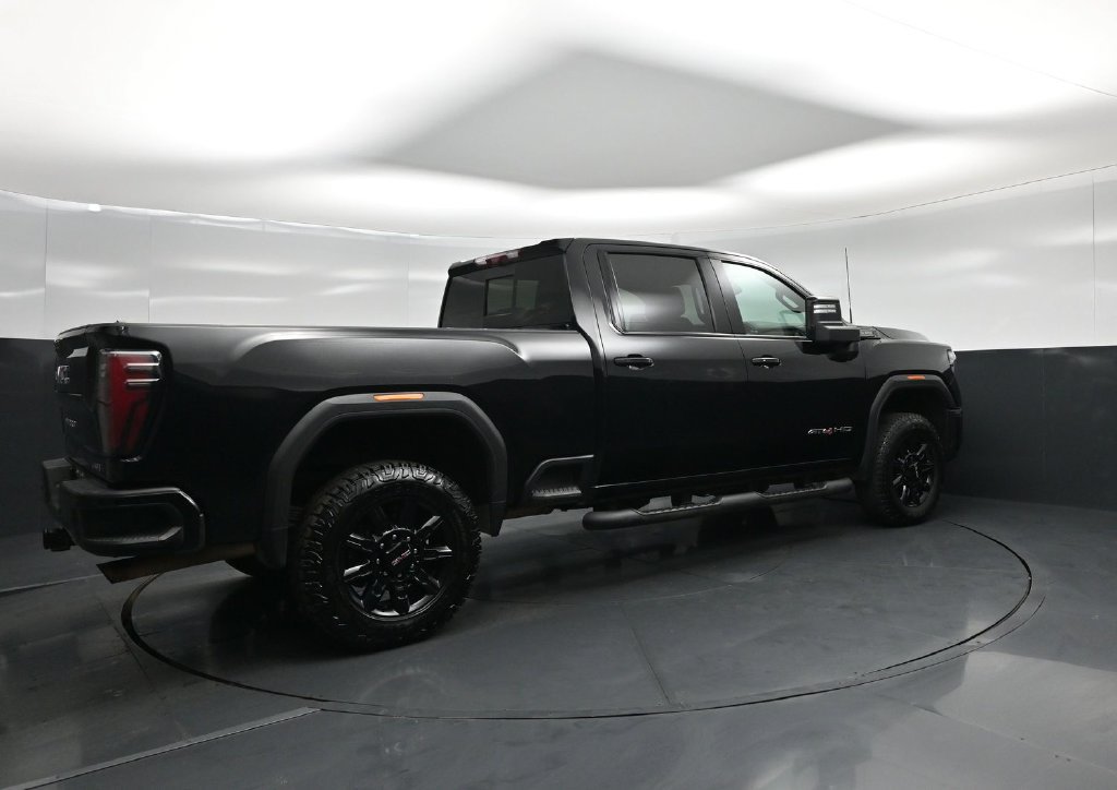Used 2024 GMC Sierra 2500 AT4 w/ Technology Package AWD/4WD image 22