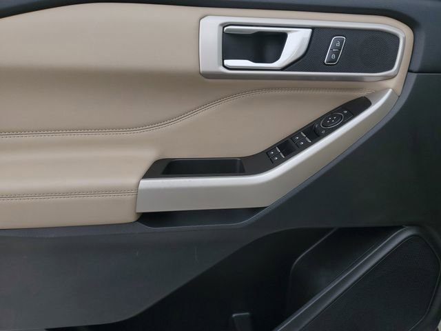 Certified 2023 Ford Explorer XLT w/ Equipment Group 202A image 8