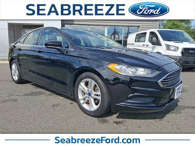 Certified 2018 Ford Fusion SE FWD image 1