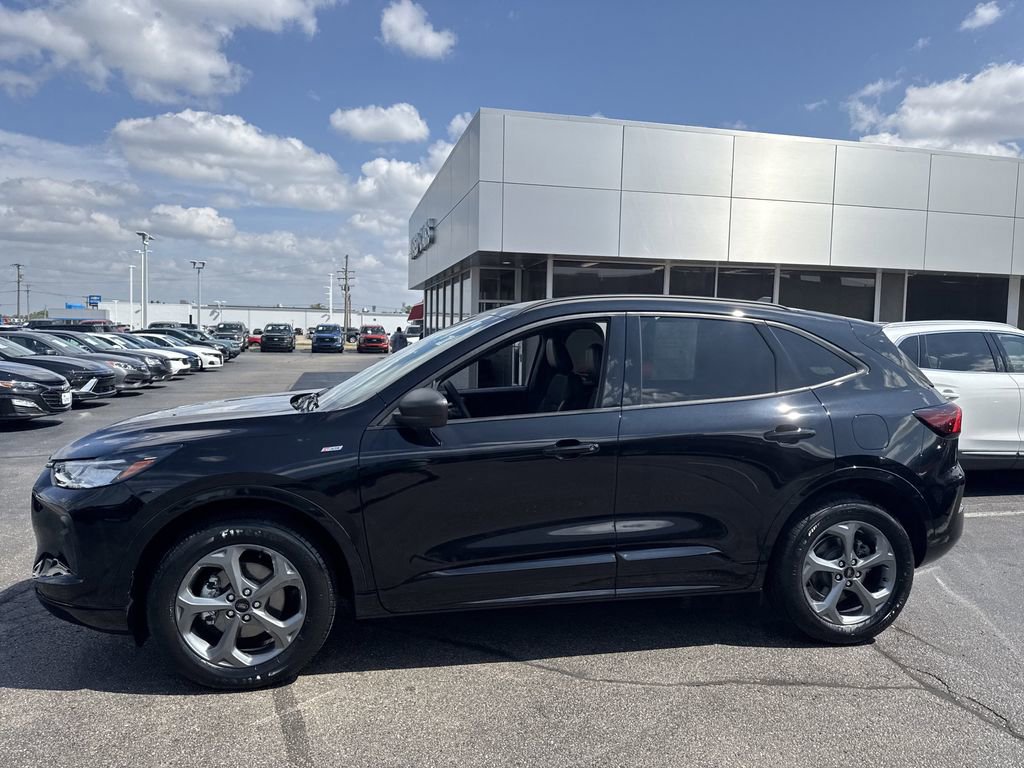 Certified 2023 Ford Escape ST-Line video 2