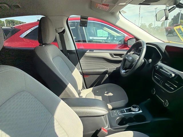 Certified 2022 Ford Escape SE w/ SE Sport Appearance Package AWD/4WD image 17