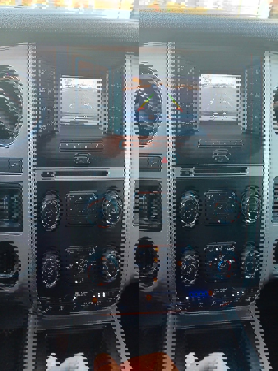 Certified 2017 Ford Expedition XLT w/ Equipment Group 201A image 2