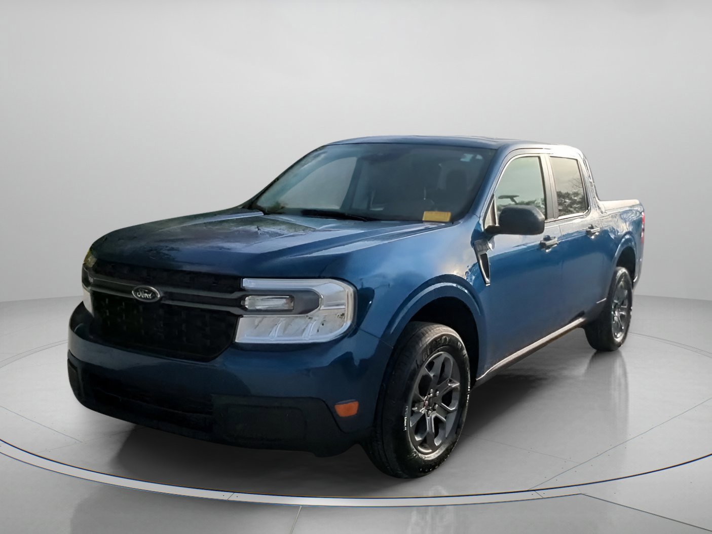 Certified 2024 Ford Maverick XLT image 3