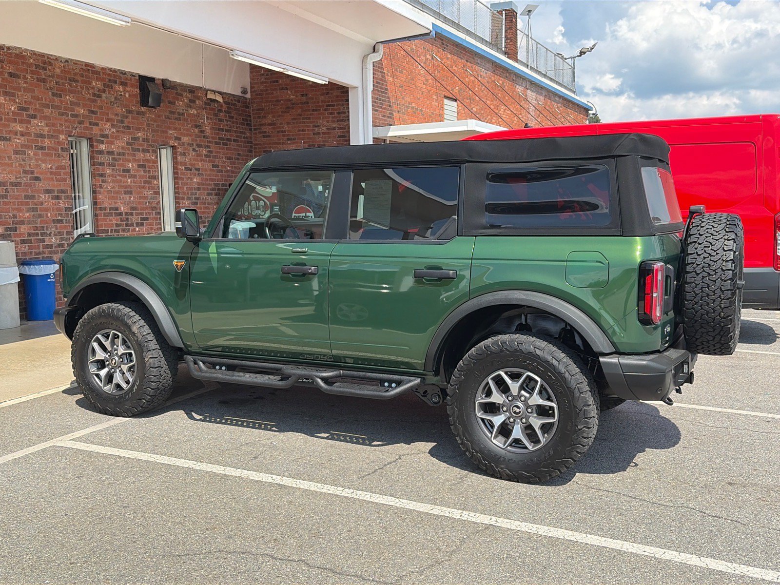 Certified 2023 Ford Bronco Badlands AWD/4WD image 4