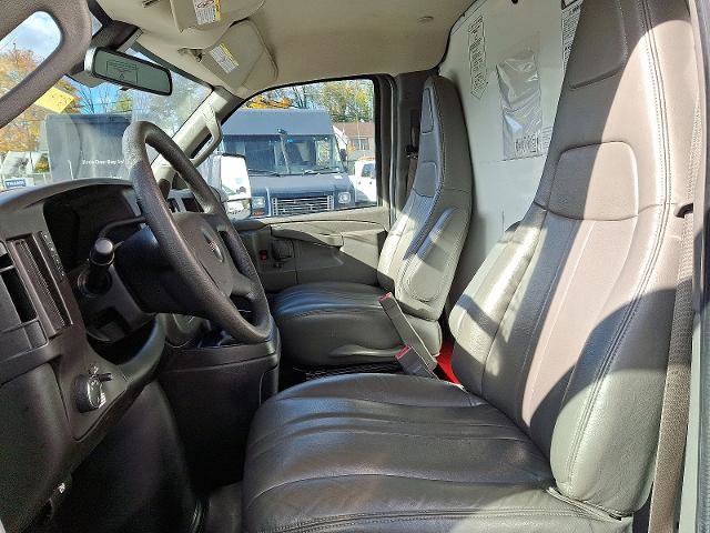 Used 2021 GMC Savana 3500 Extended w/ Power Convenience Package image 10