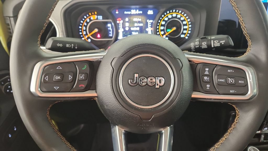 Used 2024 Jeep Wrangler Unlimited Sahara AWD/4WD image 12