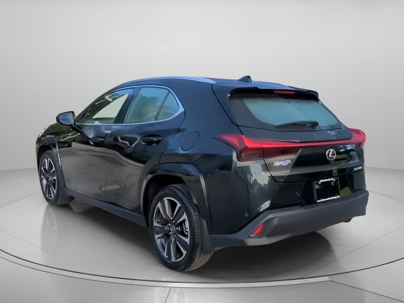 Used 2025 Lexus UX 300h FWD w/ Cold Area Package image 21