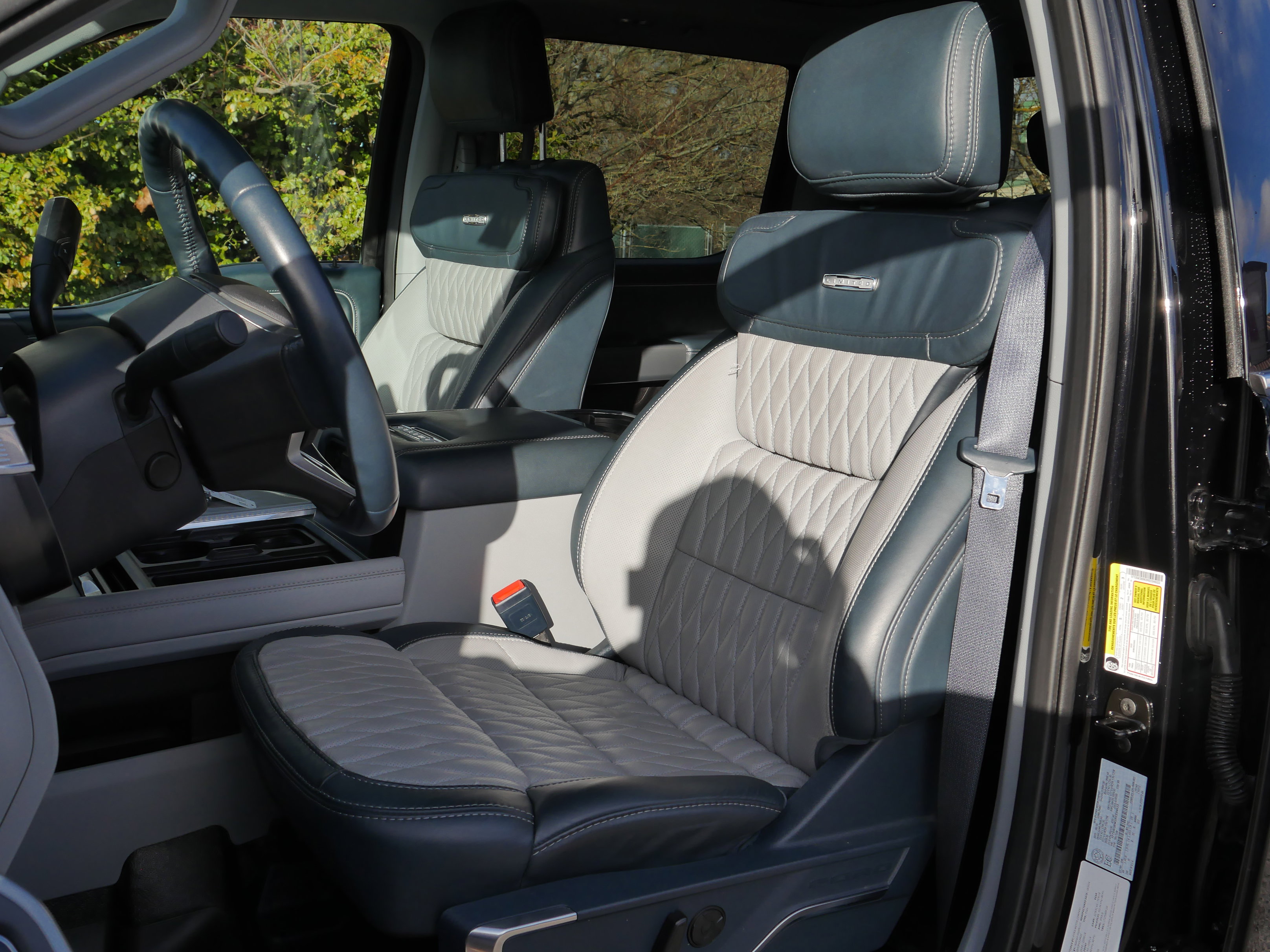 Certified 2024 Ford F350 Limited image 40