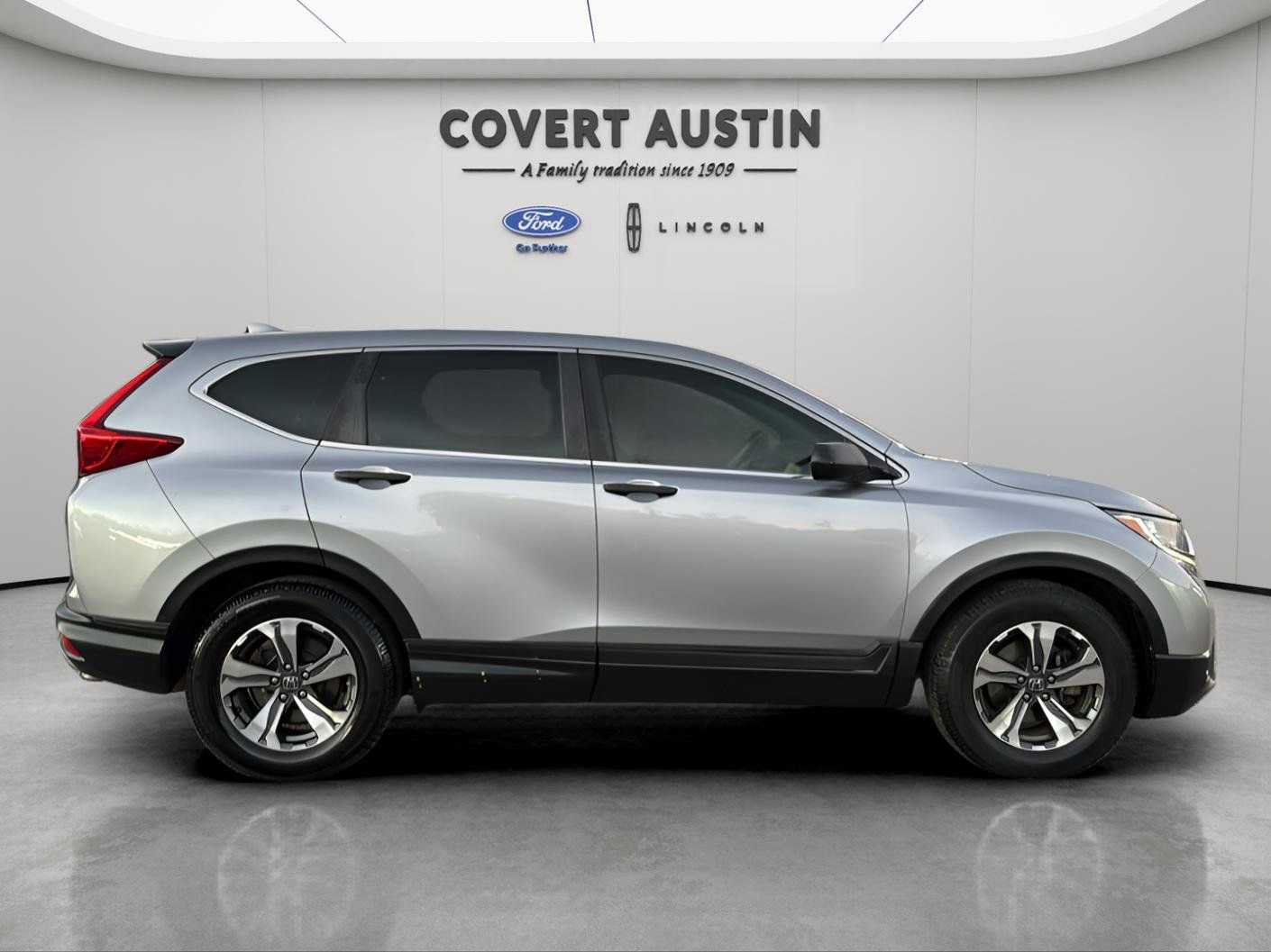 Used 2019 Honda CR-V LX image 5