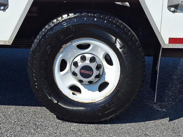Used 2021 GMC Savana 3500 w/ Power Convenience Package RWD image 8