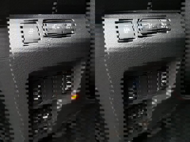 Used 2023 Nissan Frontier PRO-4X w/ Pro-4X Premium Package image 16