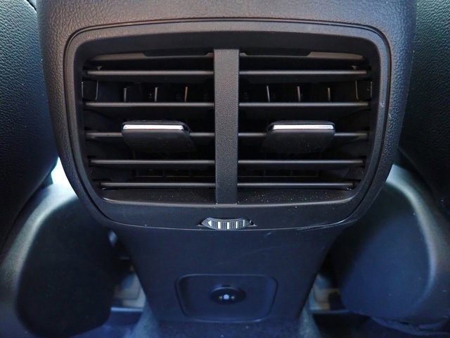 Certified 2025 Ford Escape Platinum w/ Premium Technology Package image 19