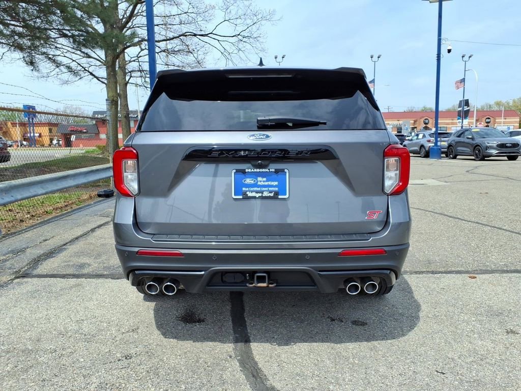 Certified 2022 Ford Explorer ST w/ Equipment Group 401A AWD/4WD image 7