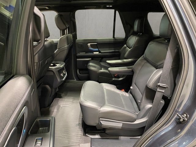 Certified 2025 Ford Expedition Platinum w/ Stealth Performance Package AWD/4WD image 22