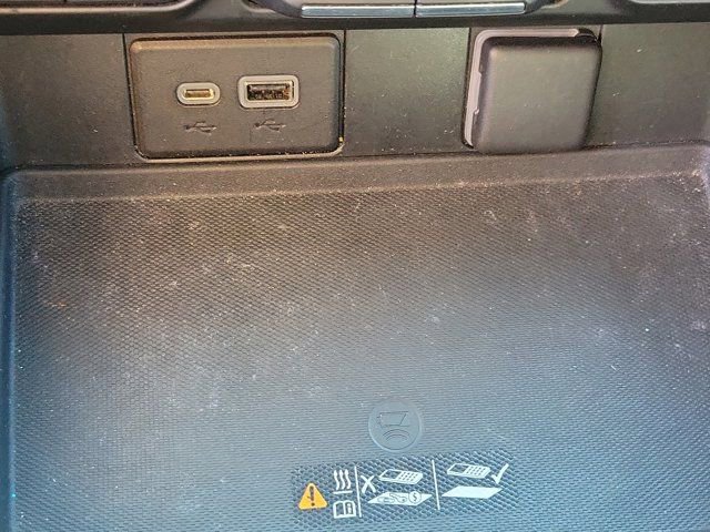 Used 2021 Chevrolet Tahoe LT w/ LT Signature Package image 27