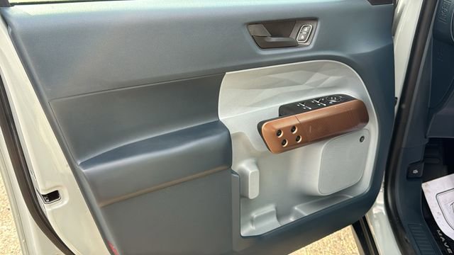 Certified 2022 Ford Maverick Lariat w/ Lariat Luxury Package image 10