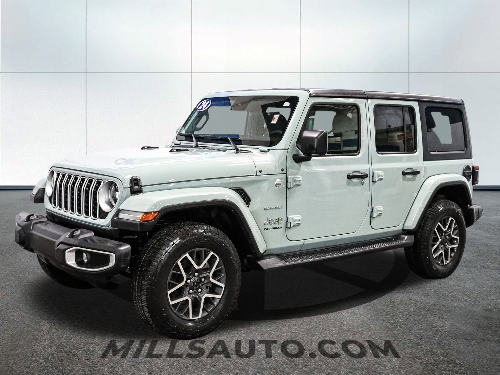 Used 2024 Jeep Wrangler Sahara image 11